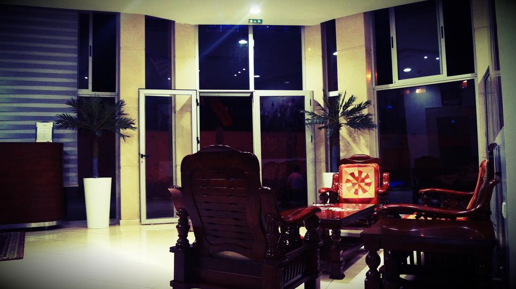 Hotel La Place เอลจาดิด้า ภายนอก รูปภาพ